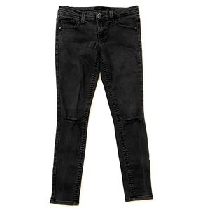 Harper Skinny Ankle Distressed Blk Jeans